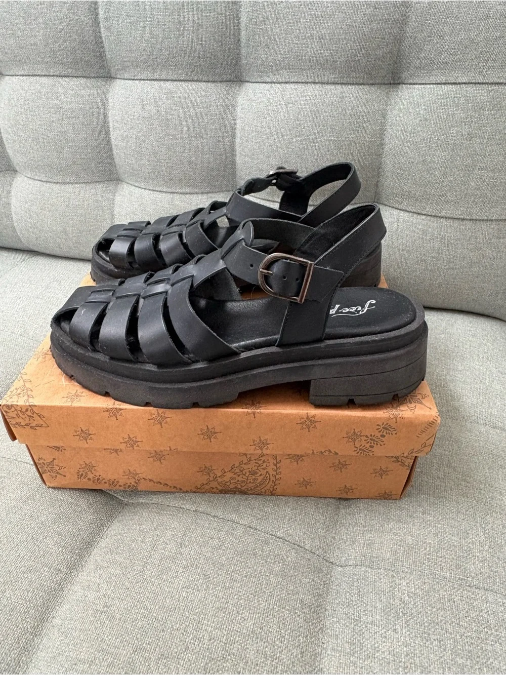 NWOT Free People Black Delaney Fisherman Platform Sandals with box.
